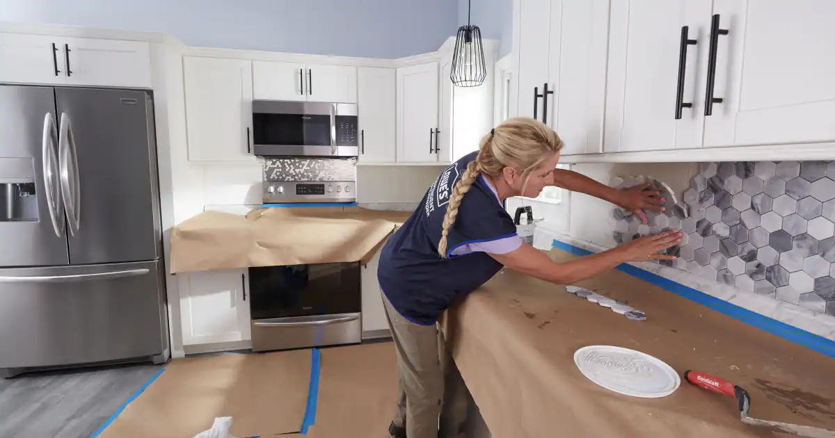 You are currently viewing A Step-by-Step Guide to Installing a Stunning Backsplash In Kitchen